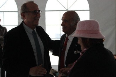 Şair Ataol Behramoğlu 64 Yıl Sonra İlkokul Arkadaşıyla Buluştu