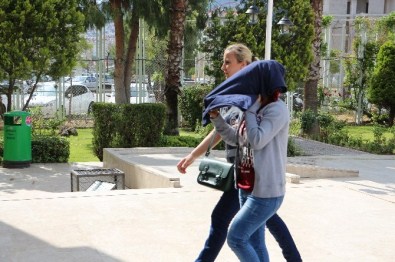Alanya'da PKK Terör Örgütüne Üye Kadın Yakalandı