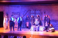 KAN DAVASı - Bozüyük Belediyesi Tiyatro Grubu 'Töre' Oyunu İle İkinci Kez Seyirci Karşısına Çıktı