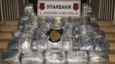 Diyarbakır'da 175 Kilo Esrar Ele Geçirildi