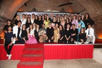 FOLKLOR - Külliyede Dans Gösterisi