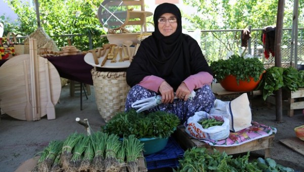 Annesi yeni bakan Faruk Özlüyü anlattı