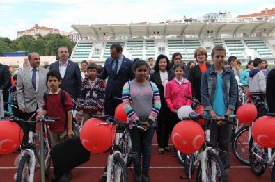 Kırklareli'nde 419 Adet Bisiklet Dağıtıldı