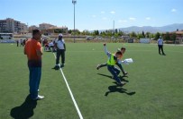 BAYRAK YARIŞI - Malatya'da Okullar Arası Geleneksel Çocuk Oyunları Yapıldı