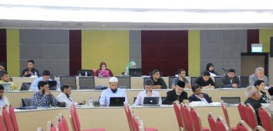 NEÜ Rektörü Prof. Dr. Şeker, Konferansa Katıldı