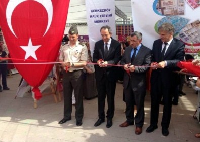 Halk Eğitim Merkezi Yılsonu Sergisi Açıldı