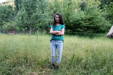 Küçük Zilan'ın TEK Hayali Hadise'nin Karşısında Şarkı Söylemek