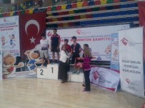 Türkiye Badminton Şampiyonası'nda, Erzurumlu Sporcular Madalya Aldı
