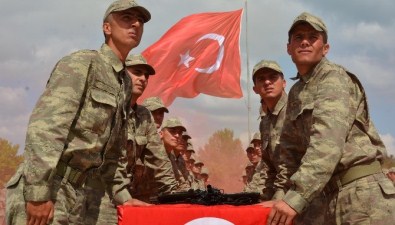 Burdur'da Acemi Askerlerin Yemin Töreni