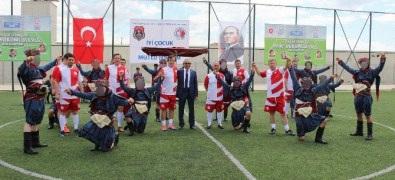 Futbolun Efsaneleri Genç Hükümlülerle Buluştu