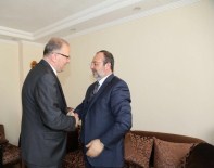 AHMET ÇELIK - Görmezden Nejat Koçer'e Taziye Ziyareti