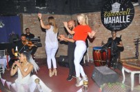 O SES TÜRKİYE - İzmirli Sanatçı Yeni Yaş Gününü Dostlarıyla Kutladı