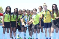 Osmaniye'de Çim Hokeyi Şampiyonası