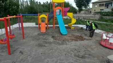Seydişehir Belediyesi'nden Irmaklı Mahallesine Oyun Parkı