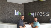 EMRAH YıLMAZ - Yalova VİP'e Life Express Fitness Sponsor Oldu
