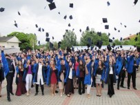 Hisarcık MYO'da Mezuniyet Sevinci