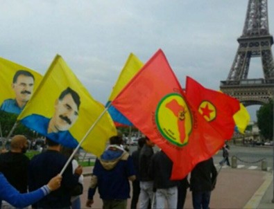 PKK yandaşları Paris'te yürüdü