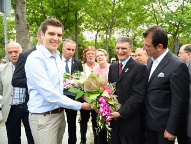 Prof. Dr. Aziz Sancar, Beylikdüzü'nde Geleceğin Bilim İnsanları İle Bir Araya Geldi