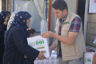 Şanlıurfa'da 250 Aileye Ramazan Yardımı Yapıldı