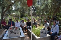 ÜLKÜCÜ ŞEHİTLER - Ülkücü İşçiler Ülkücü Şehidin Mezarını Yaptırıp Andılar