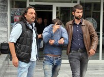 DERECIK - Uyuşturucu Haplarla Yakalandılar