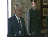 Binali Yıldırım Anıtkabir Özel Defteri'ni İmzaladı