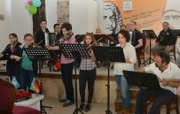 MUSTAFA BOZBEY - Alman Gençlerden Büyük Dostluk Konseri