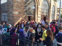 TURİZM SEZONU - Bursa'ya Yerli Turist Akını