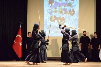 Çanakkale'de Japon Rüzgarı Esti