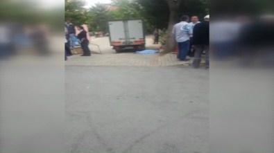 Huzurevine Yemek Götüren Kamyonet Yaşlı Adamı Ezdi