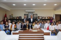 EROL AYDIN - Öğrencilere Kandil Simitli Kutlama