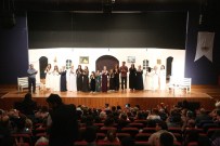 SERAP YıLMAZ - Sapanca'da Sahnenelen 'Bernarda Alba'nın Evi' İsimli Tiyatro Oyunu Çok Beğenildi