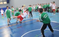 Spor Şenlikleri'nde Hentbol Şöleni Yaşandı