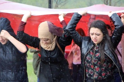 Üniversiteli Ülkücüler Türkçülük Günü'nde Yürüdü