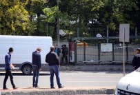 ŞÜPHELİ ÇANTA - Yıldız Teknik Üniversitesi Önünde Şüpheli Çanta Paniği