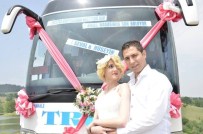 TRUVA - Yolcu Otobüsü Gelin Arabası Oldu