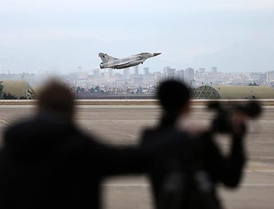 Hava Kuvvetleri Komutanlığına sözleşmeli erbaş ve er alınacak