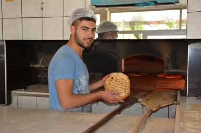 Korkuteli'de Ramazan Pidesine Zam Yok