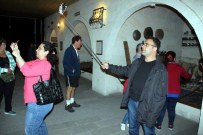 MANKENLER - Kültür Müze Yerli Ve Yabancı Turistlerin Büyük İlgisini Çekiyor