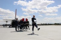 ŞEHİT ÜSTEĞMEN - Şehit Üsteğmenin Cenazesi Memleketi Konya'da