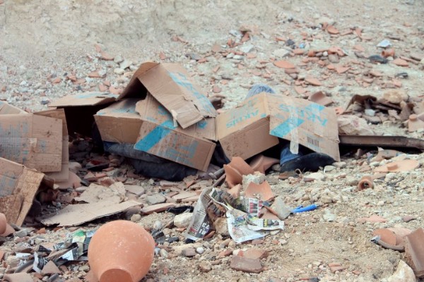 Kamyon 'Ölüm Virajı'nda Devrildi: 2 Ölü, 1 Yaralı