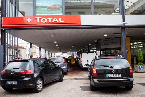 Fransa'daki benzin kıtlığı devam ediyor