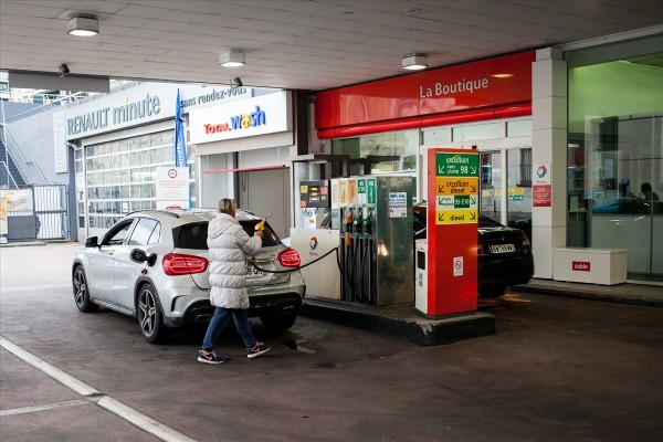 Fransa'daki benzin kıtlığı devam ediyor