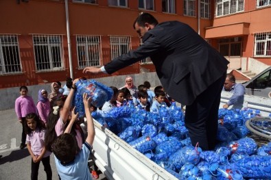 Afyonkarahisar'da Kapak Toplama Kampanyasında Yeni Rekor Oruçoğlu İlokulunun