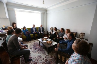 Başkan Vekili Konak'tan Mimar Aydar'ın Ailesine Taziye Ziyareti