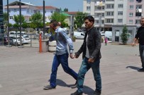 Kaçan Araçtan Uyuşturucu Çıktı