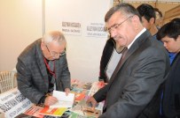 İSMAIL MUTLU - Niğde Belediyesinin 1.Kitap Fuarında İmza Günleri Heyecanı