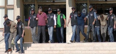 Nihat Zeybekçi'nin Kurduğu Firmadan Hırsızlık Yapan Şahıslar Tutuklandı