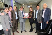 KOCABAŞ - Saç Tasarım Yarışmasında İkinci Olan Bayan Kuaförü Çeyrek Altınla Ödüllendirildi