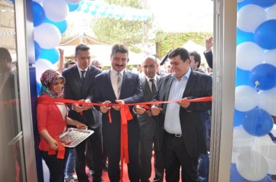 Sorgun'da Yeni Bir Mobilya Mağazası Törenle Hizmete Açıldı